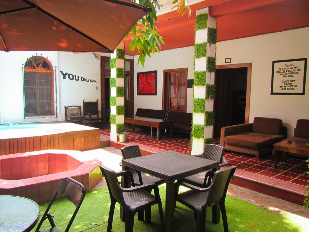Capsule Hostel Guatemala City Ngoại thất bức ảnh