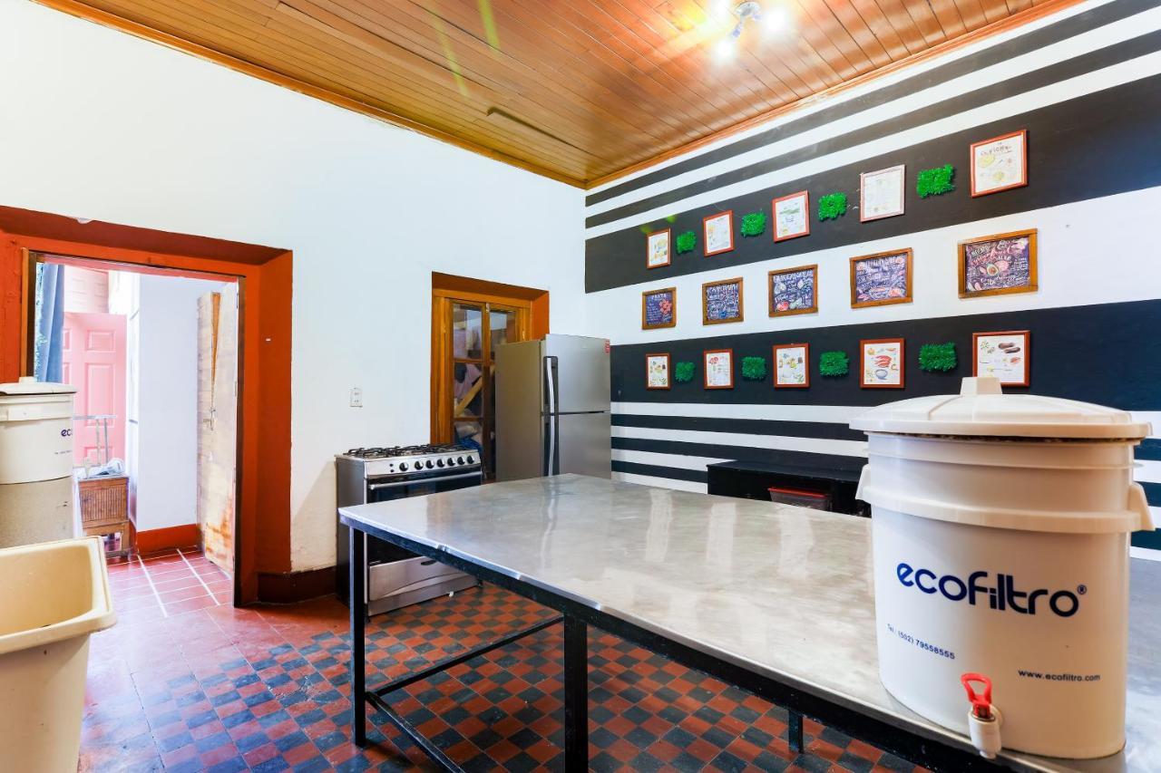 Capsule Hostel Guatemala City Ngoại thất bức ảnh