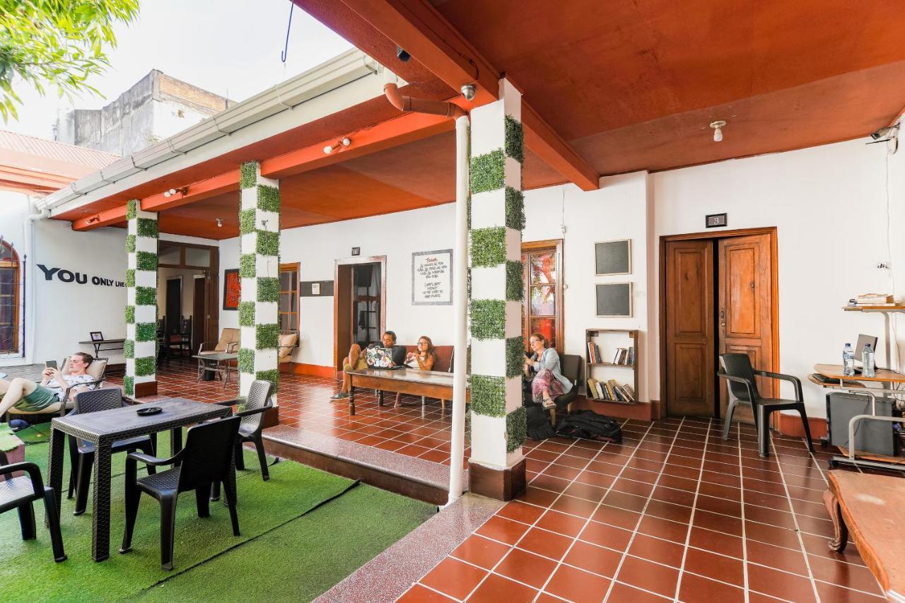 Capsule Hostel Guatemala City Ngoại thất bức ảnh