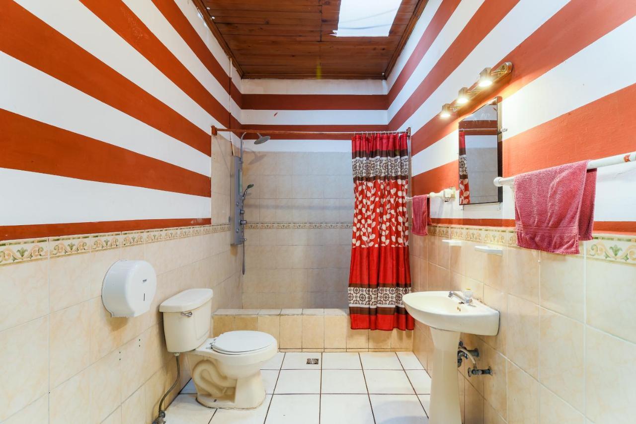 Capsule Hostel Guatemala City Ngoại thất bức ảnh